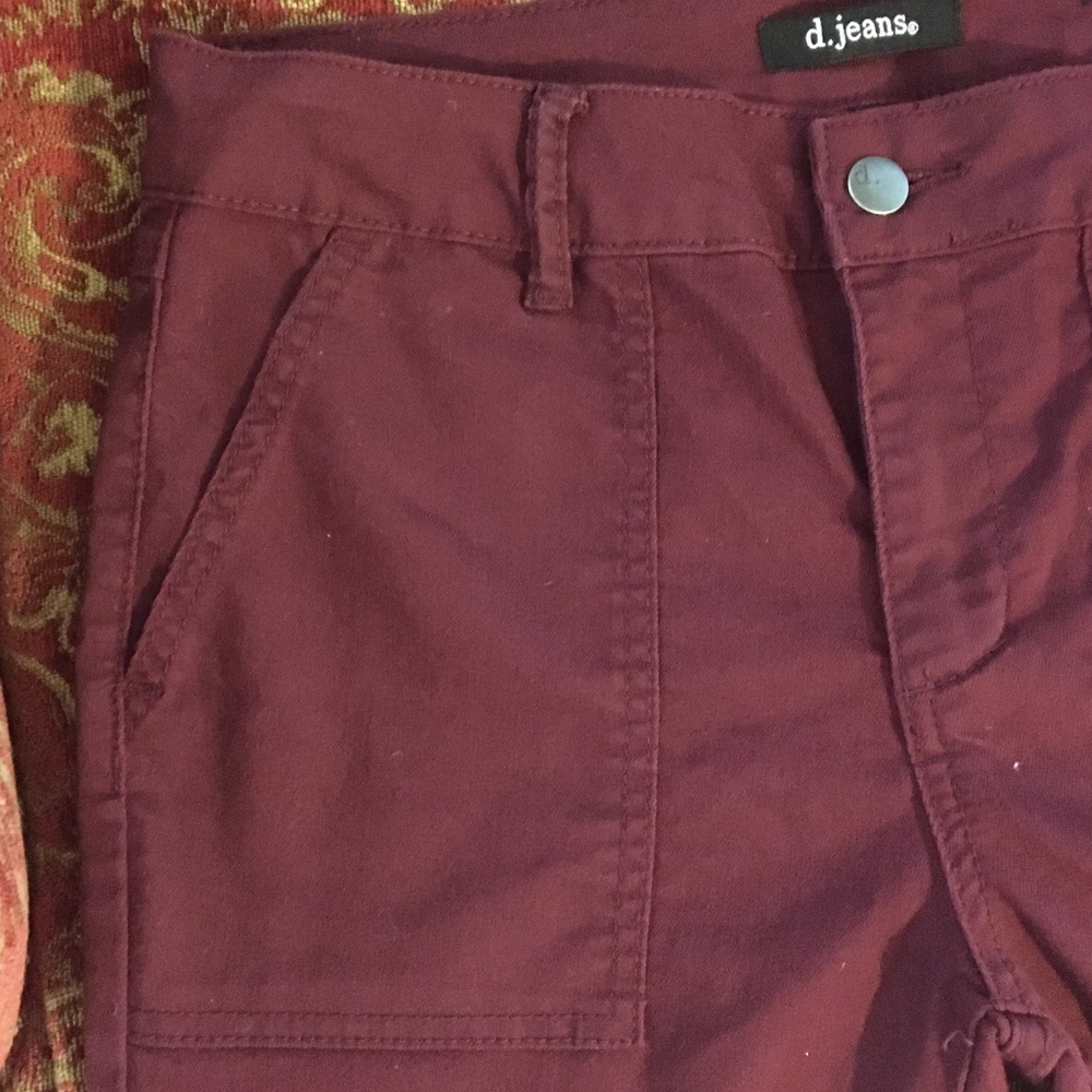 D. Jeans cropped pants!